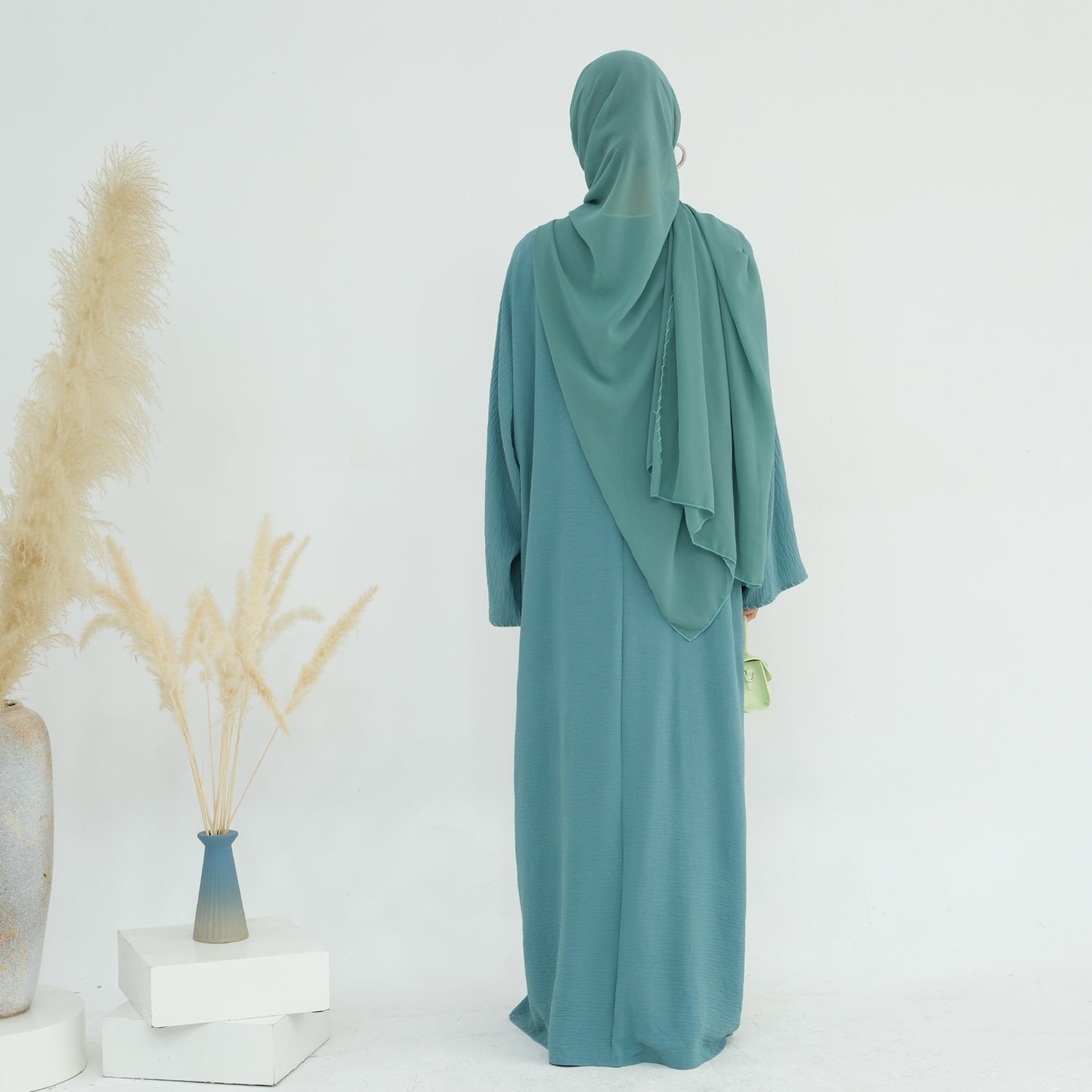 عباية المدينة المنورة