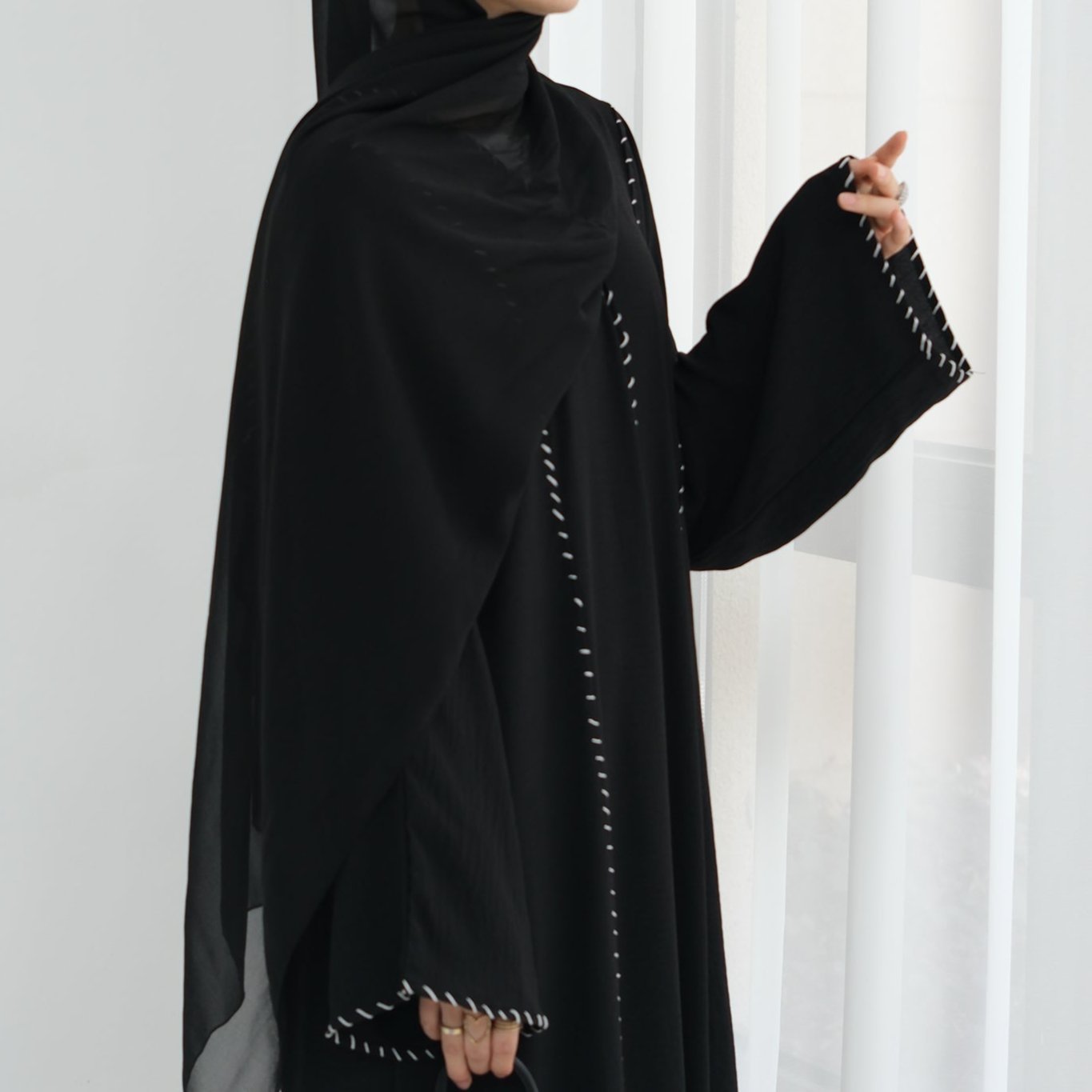 عباية المدينة المنورة