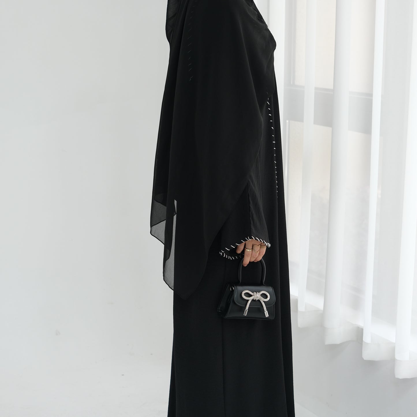 عباية المدينة المنورة