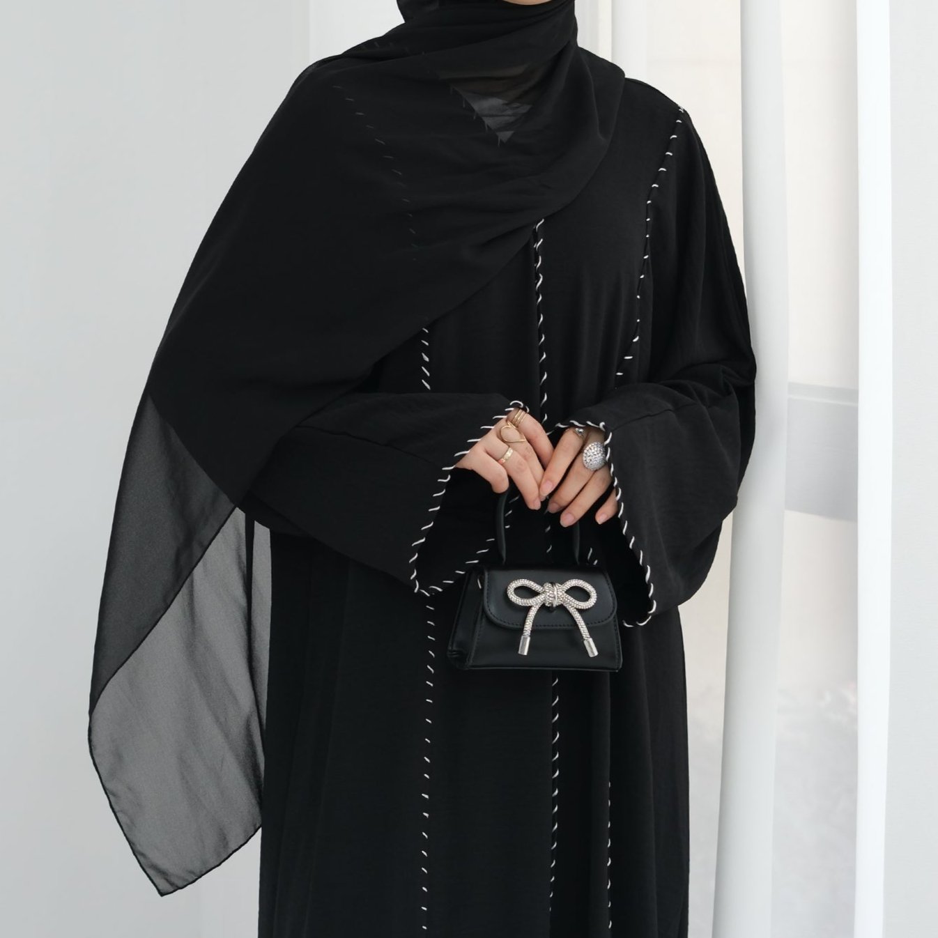 عباية المدينة المنورة