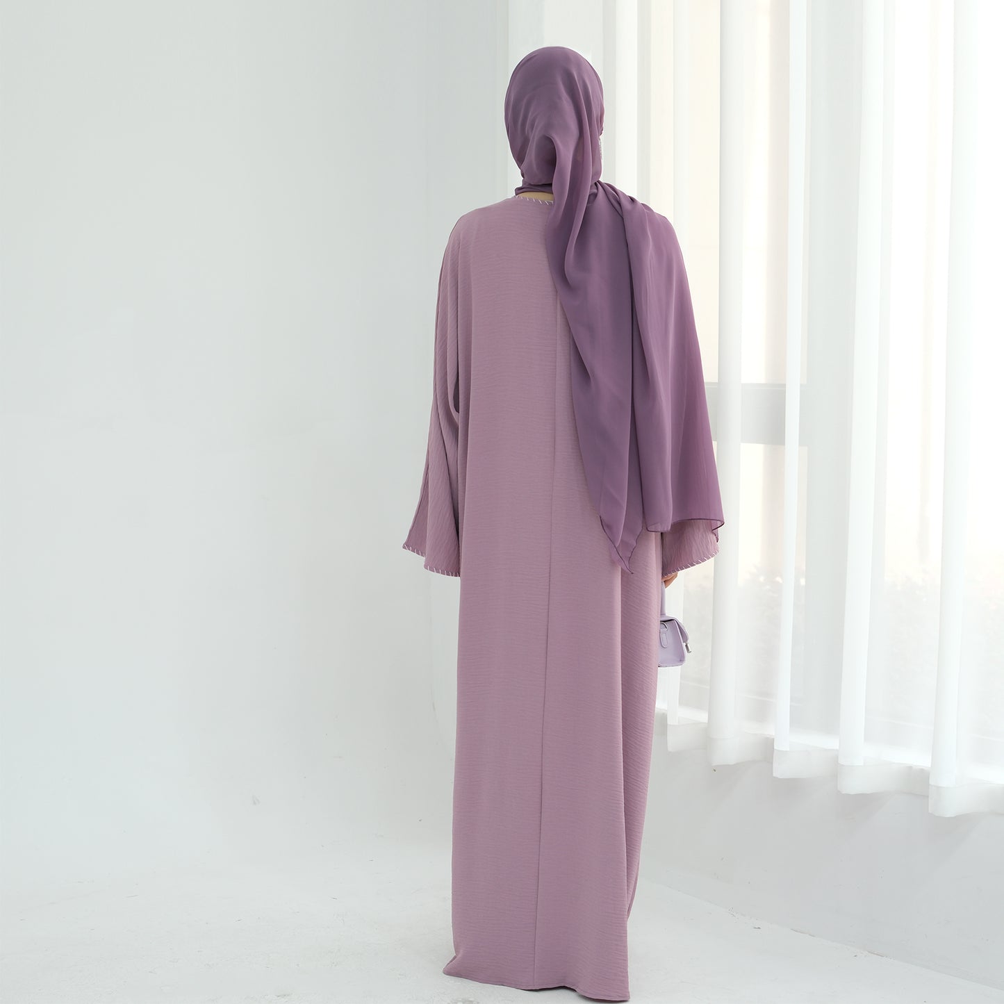 عباية المدينة المنورة