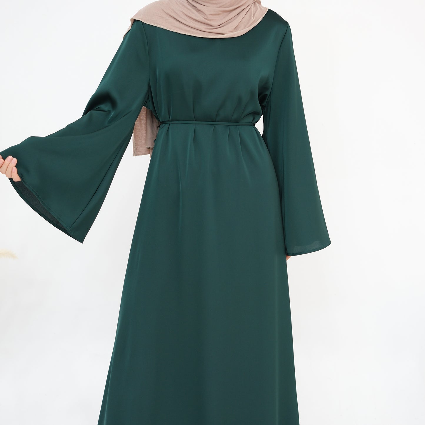 Iqra Tieback Abaya