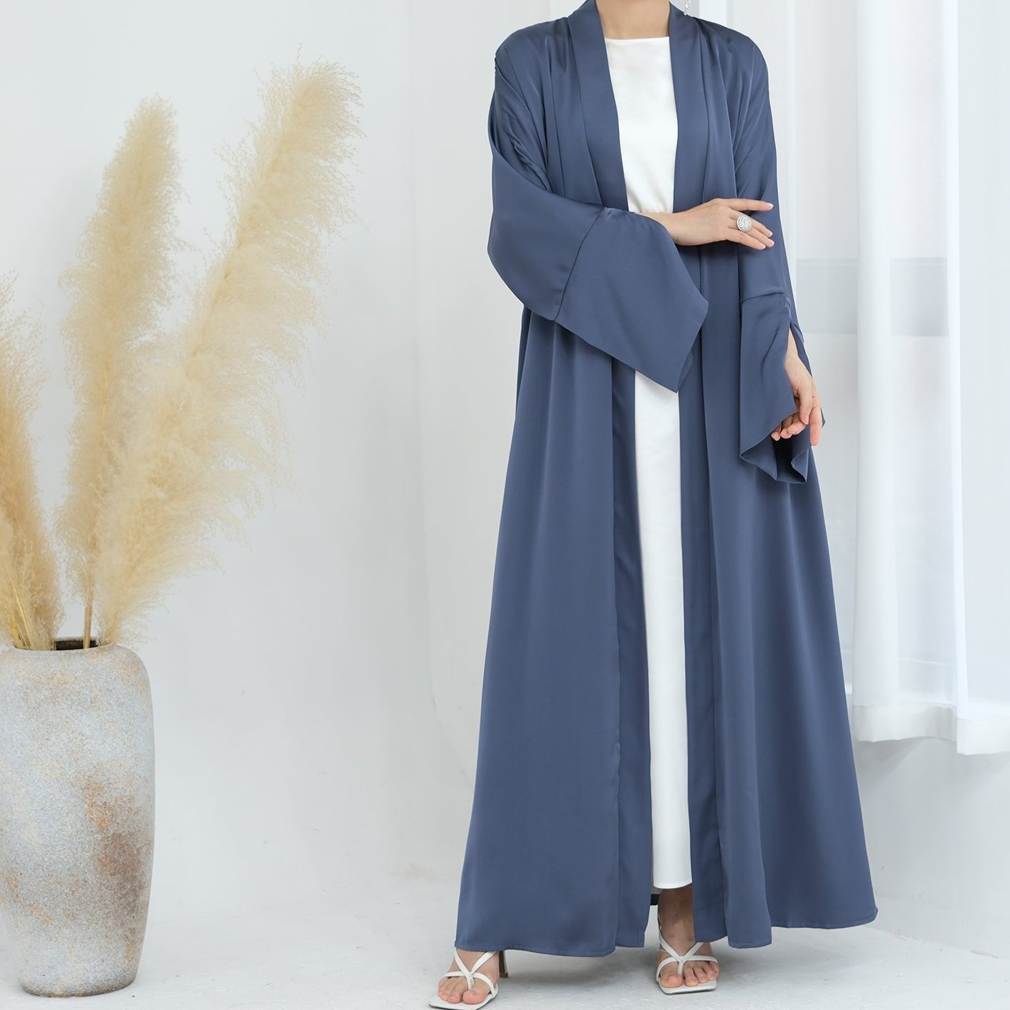 Amiya Abaya