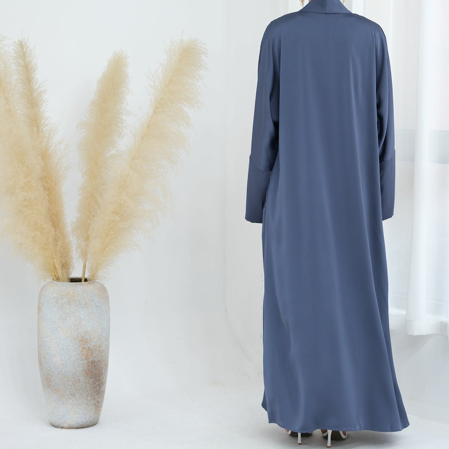 Amiya Abaya