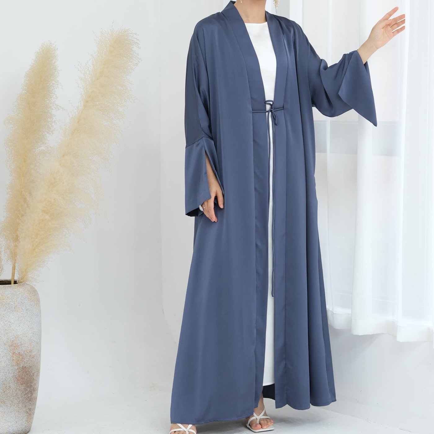 Amiya Abaya