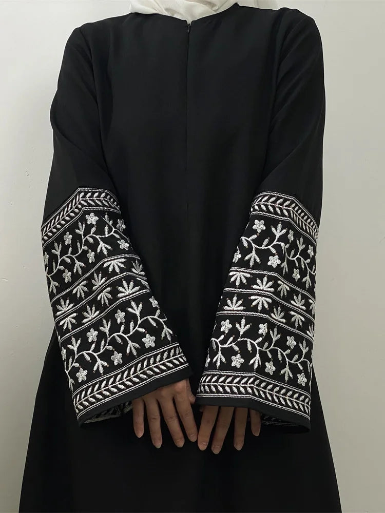 Inara Linen Abaya