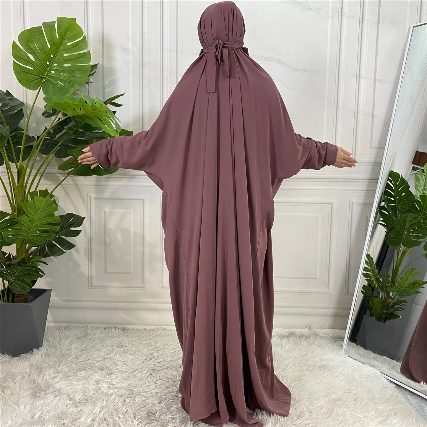 Leiya Khimar