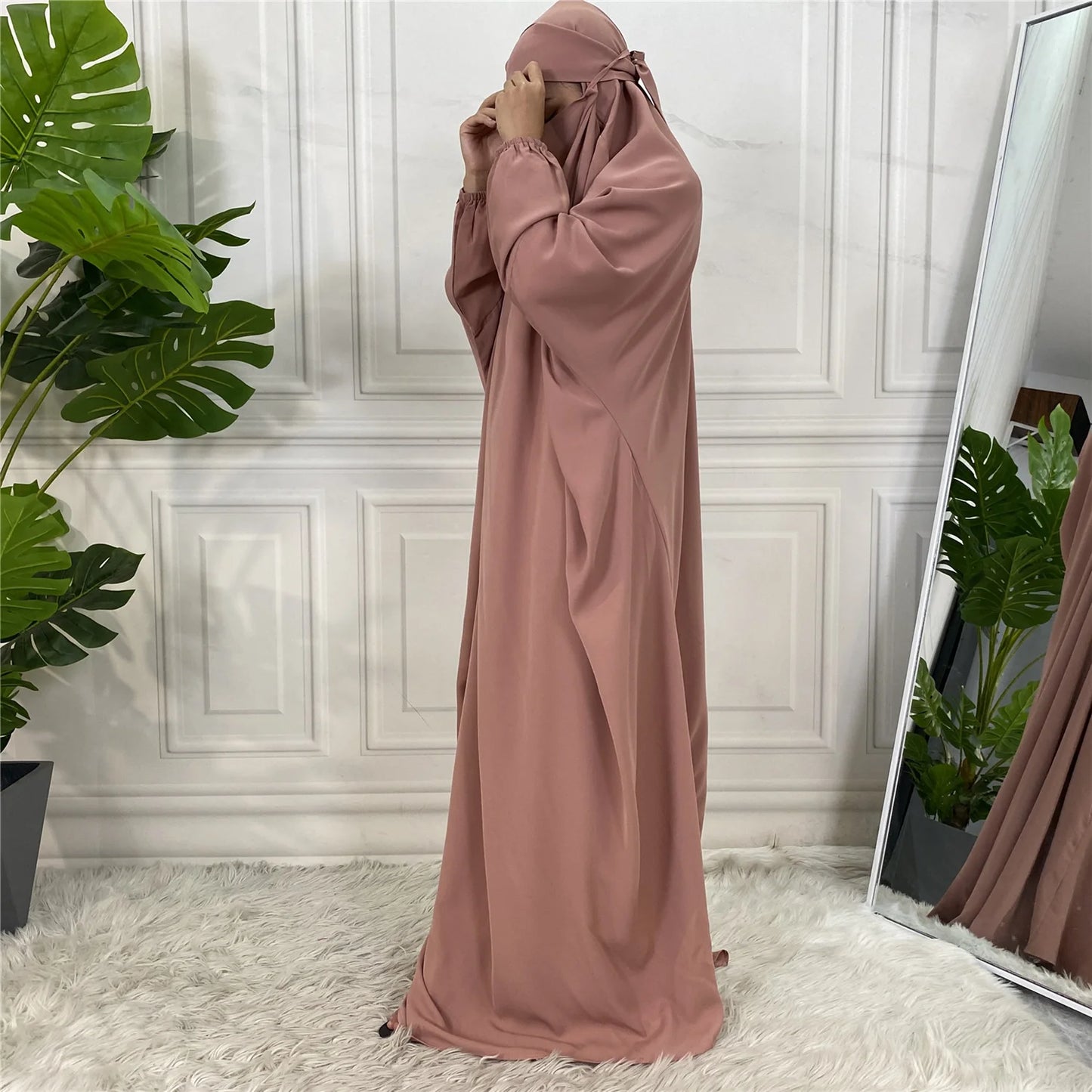 Leiya Khimar