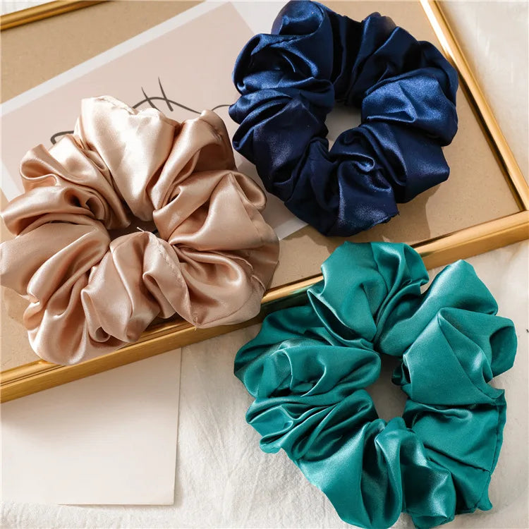 Sia Silk Scrunchie