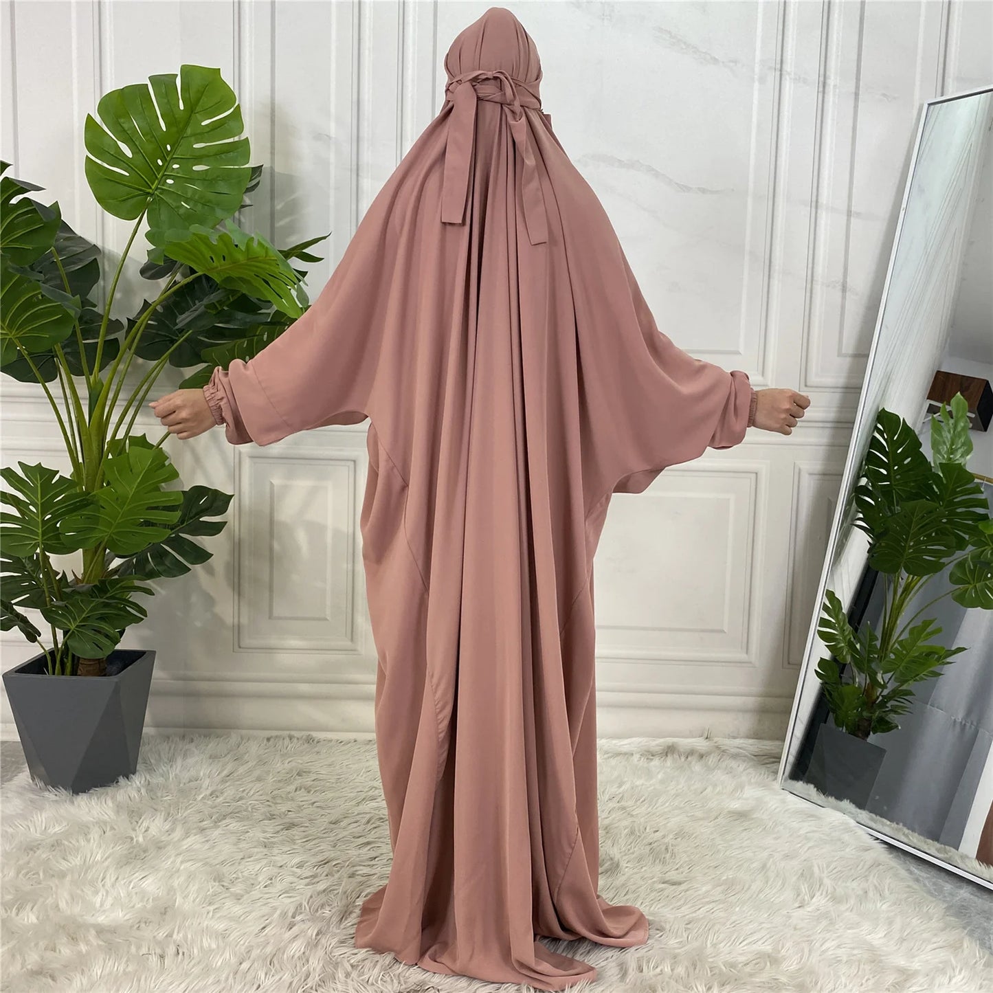 Leiya Khimar