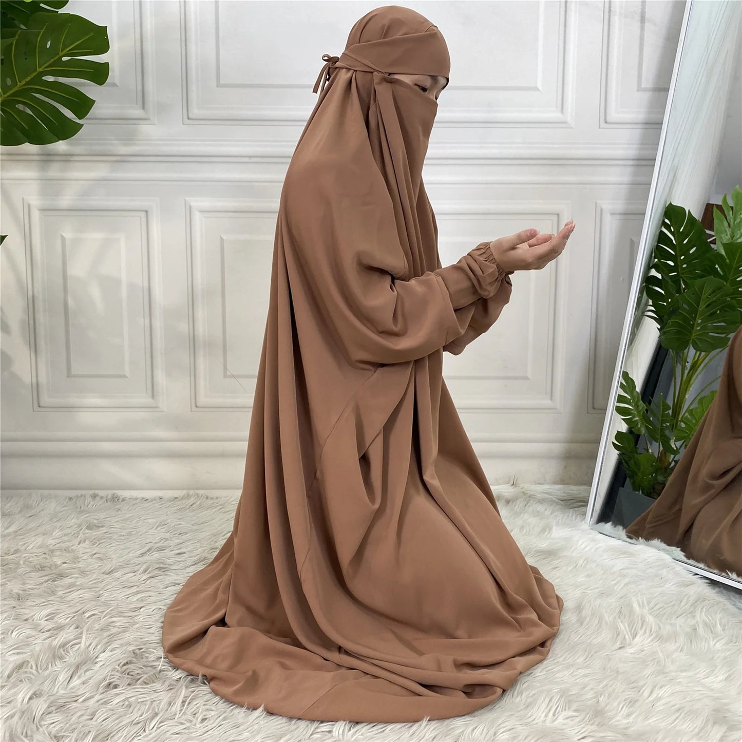 Leiya Khimar