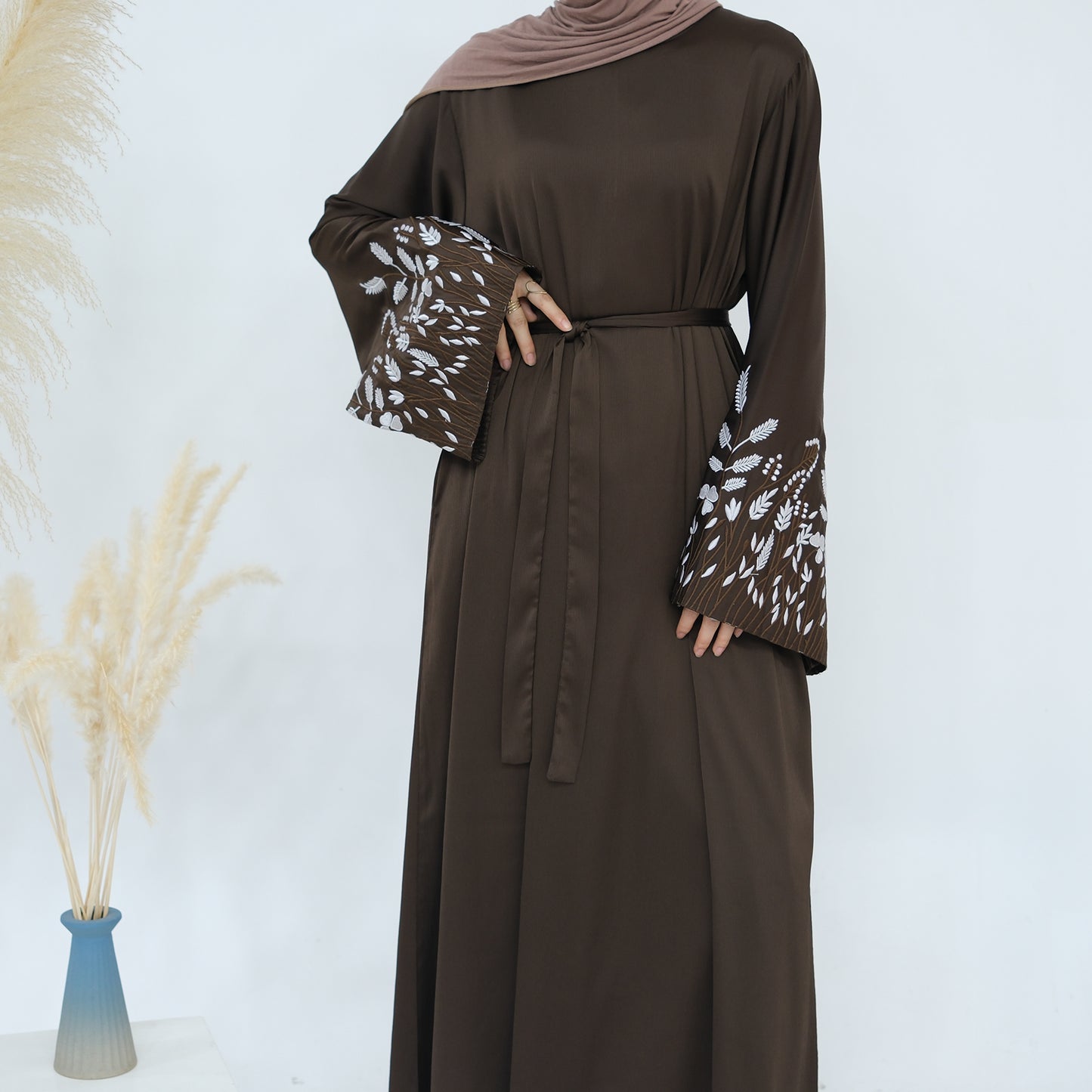 Hadiqa Abaya