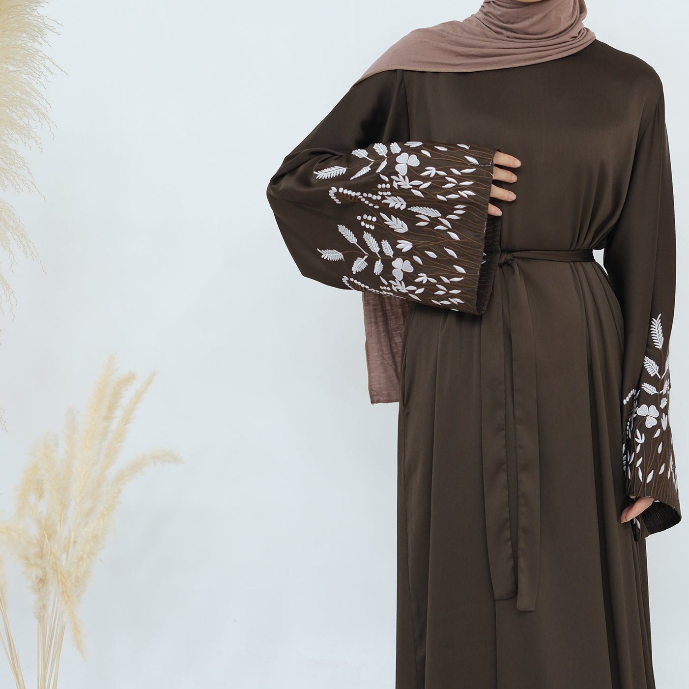 Hadiqa Abaya