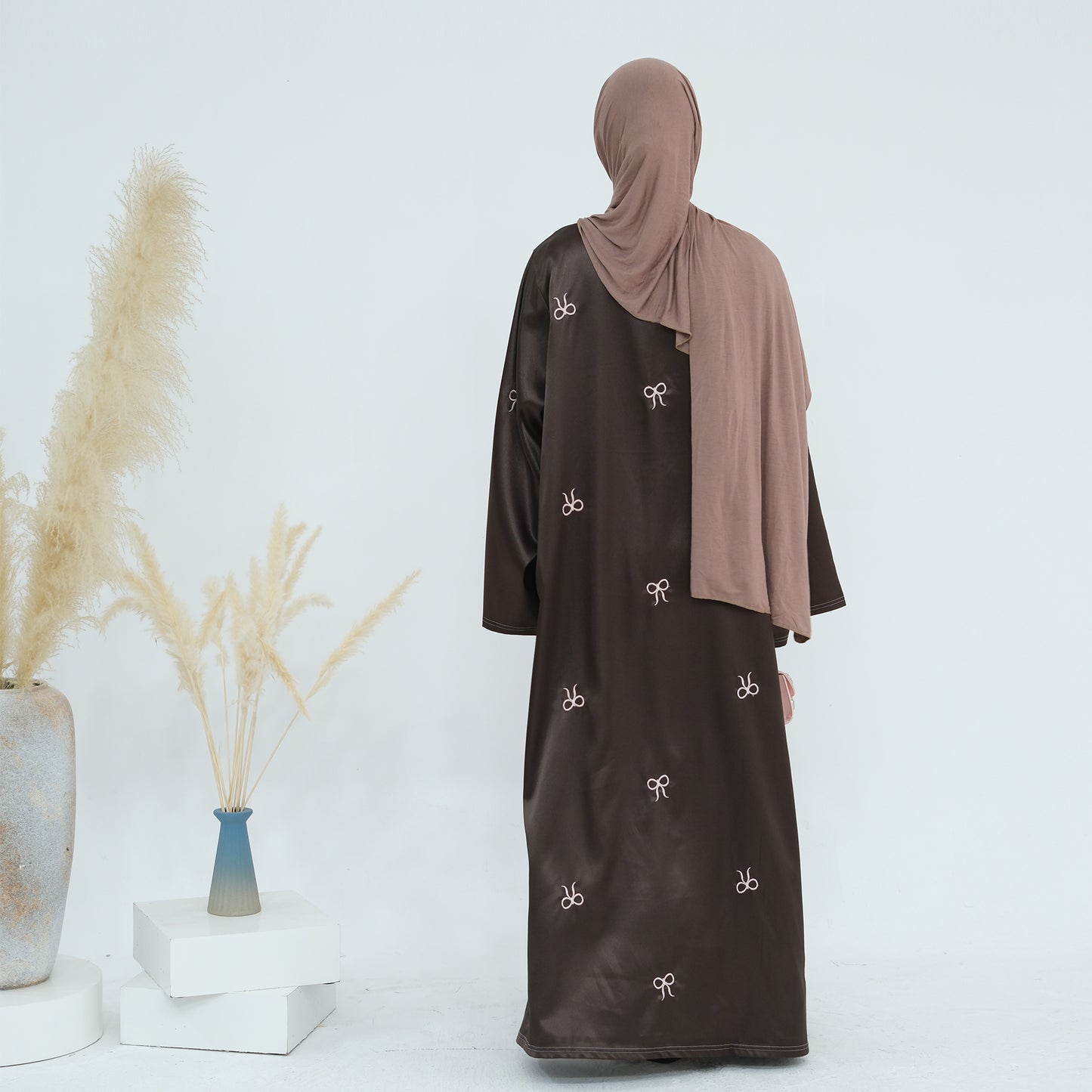 Bow Abaya