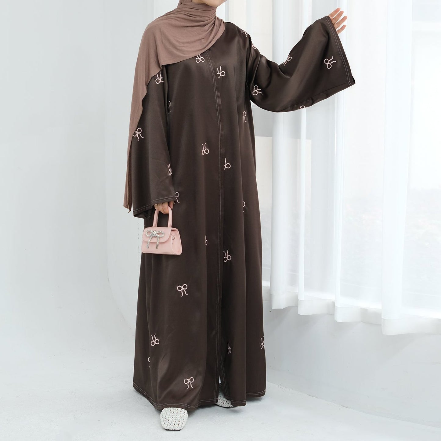 Bow Abaya