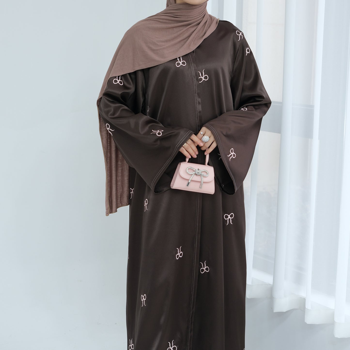 Bow Abaya