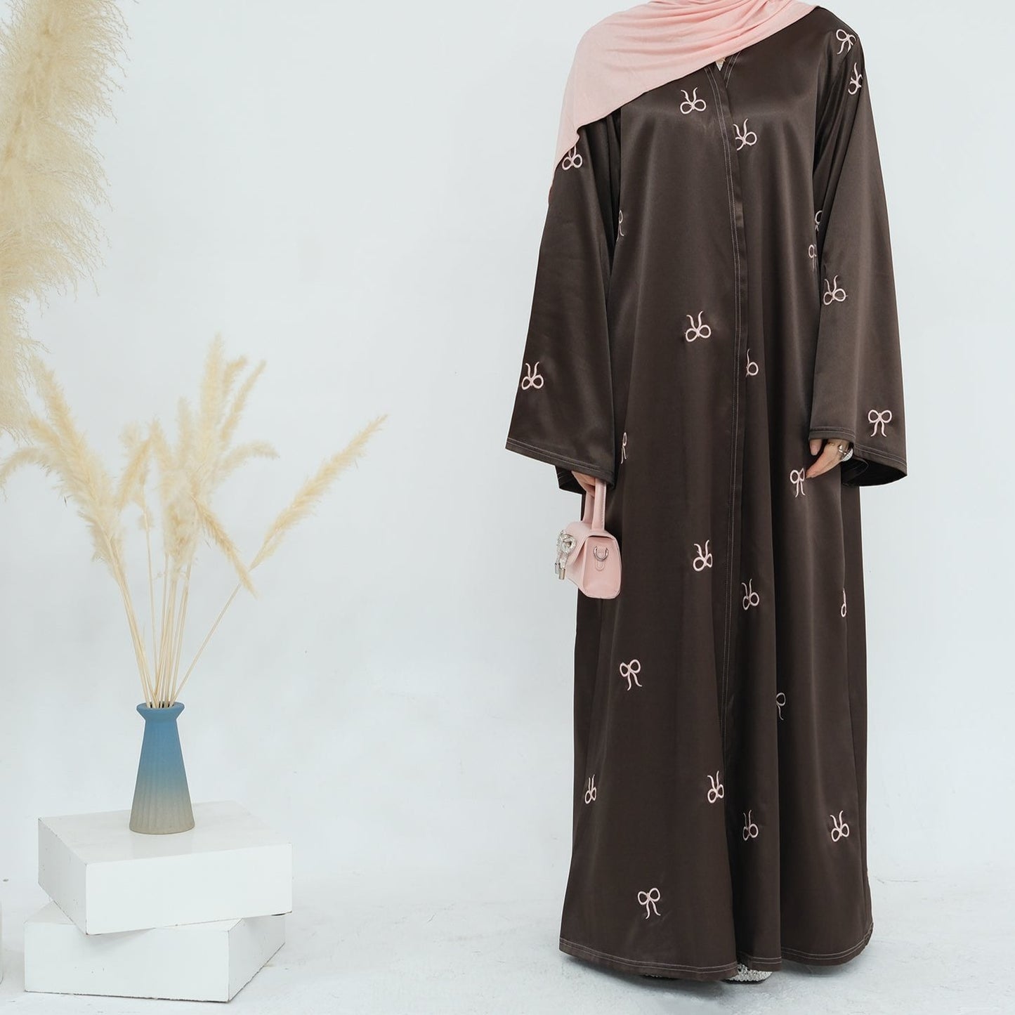 Bow Abaya