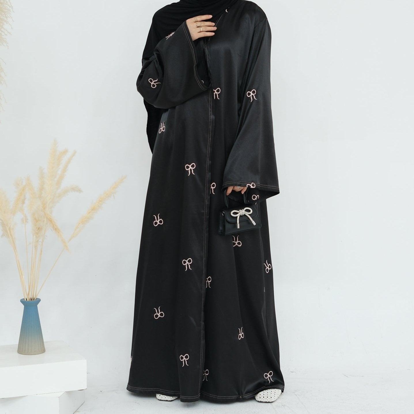 Bow Abaya