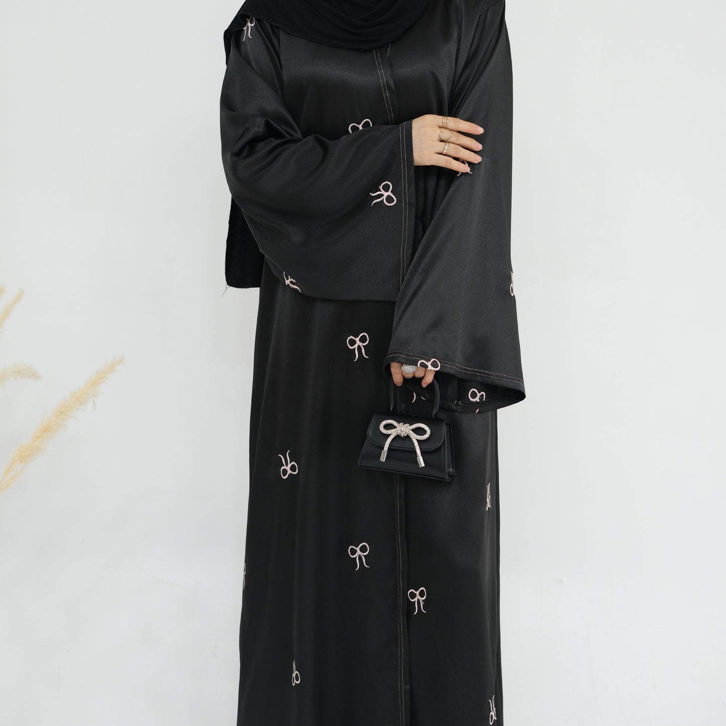 Bow Abaya