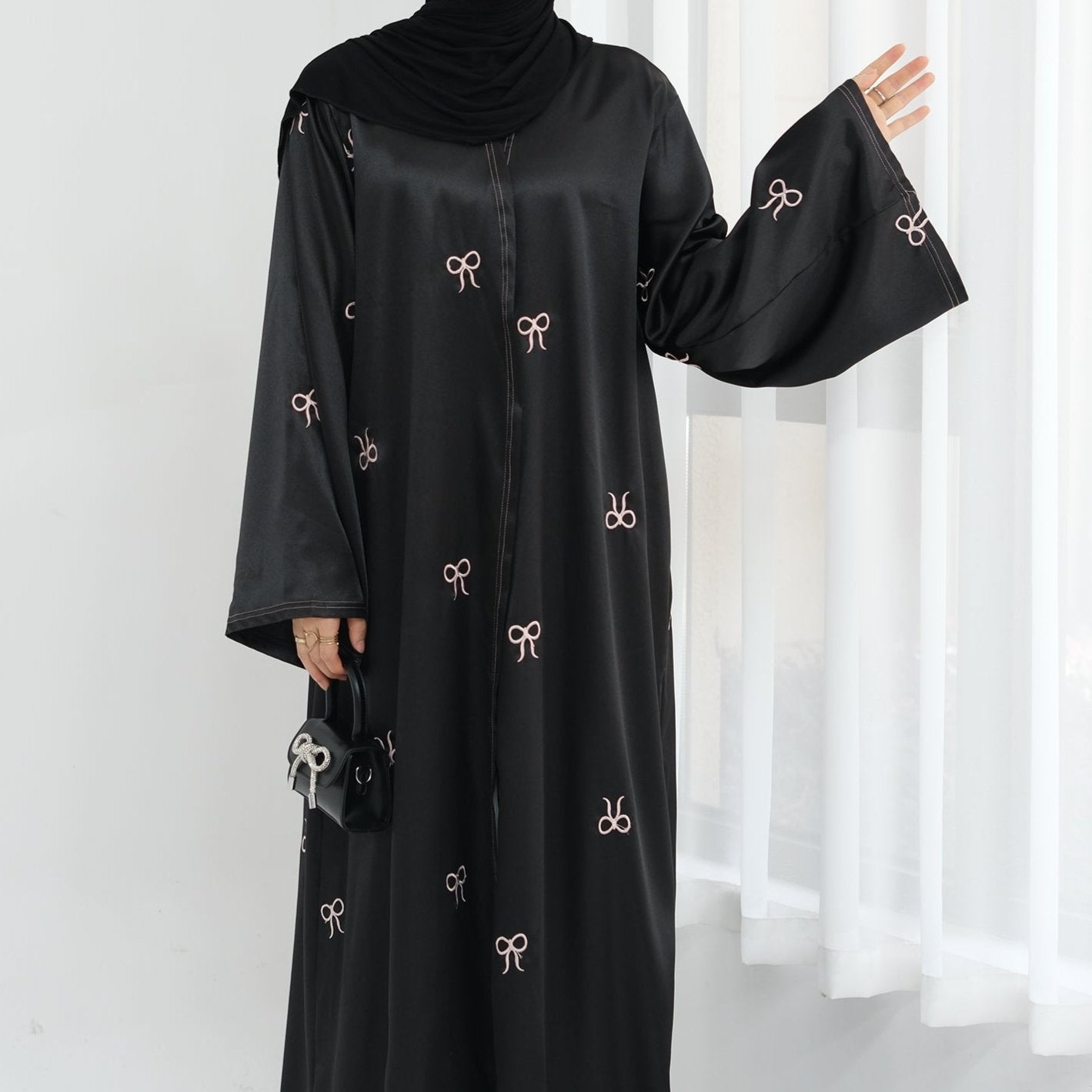 Bow Abaya