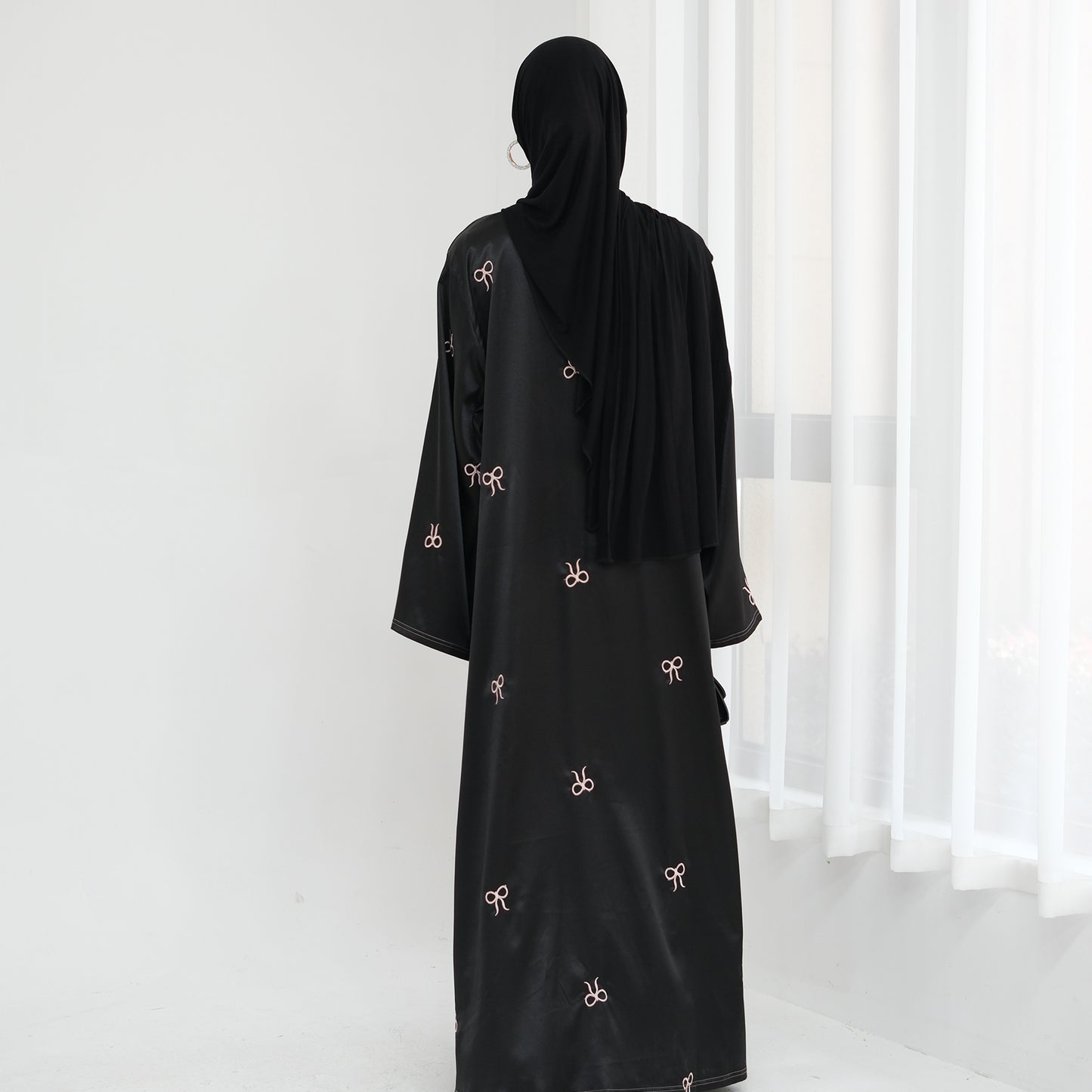 Bow Abaya