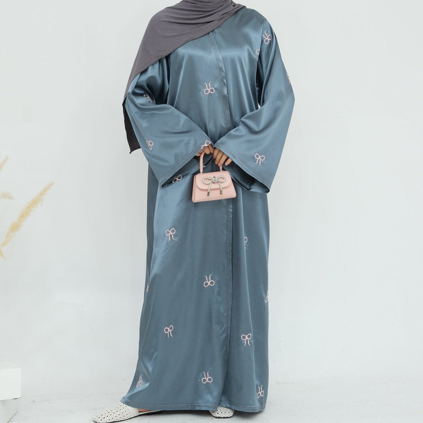 Bow Abaya