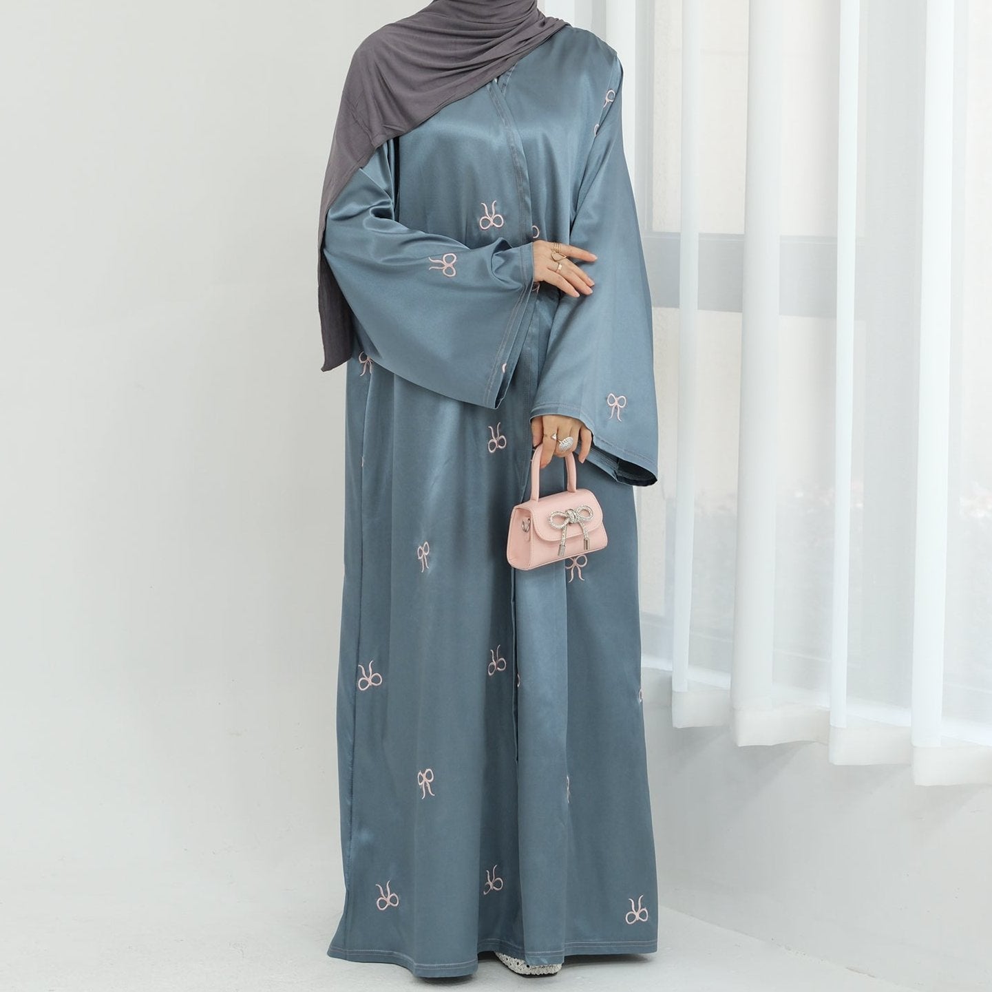 Bow Abaya