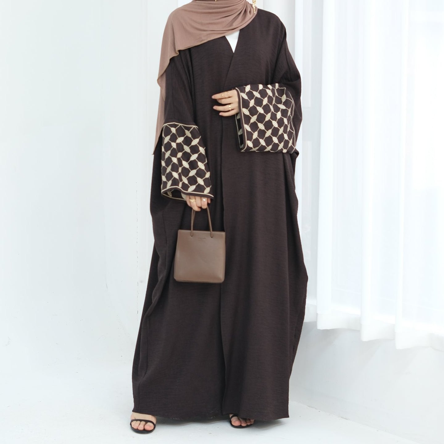 Beena Abaya