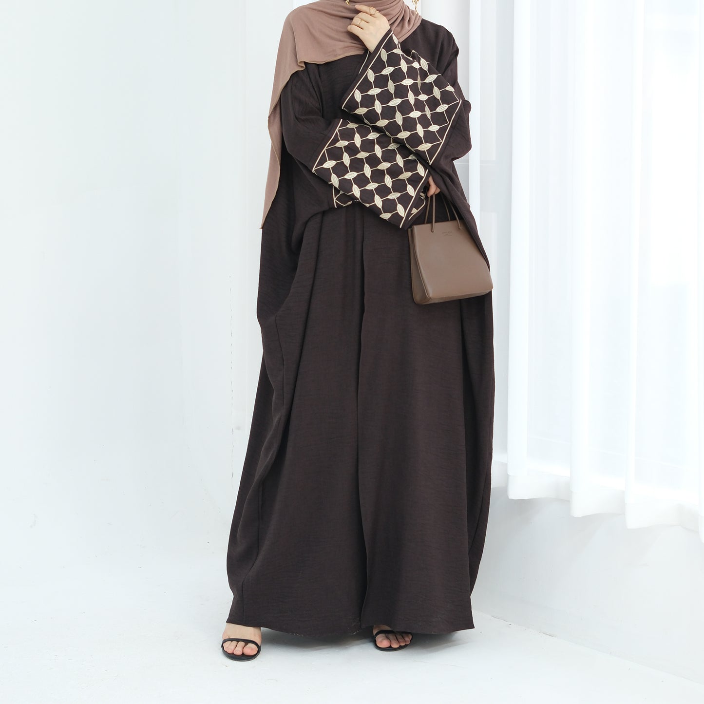 Beena Abaya