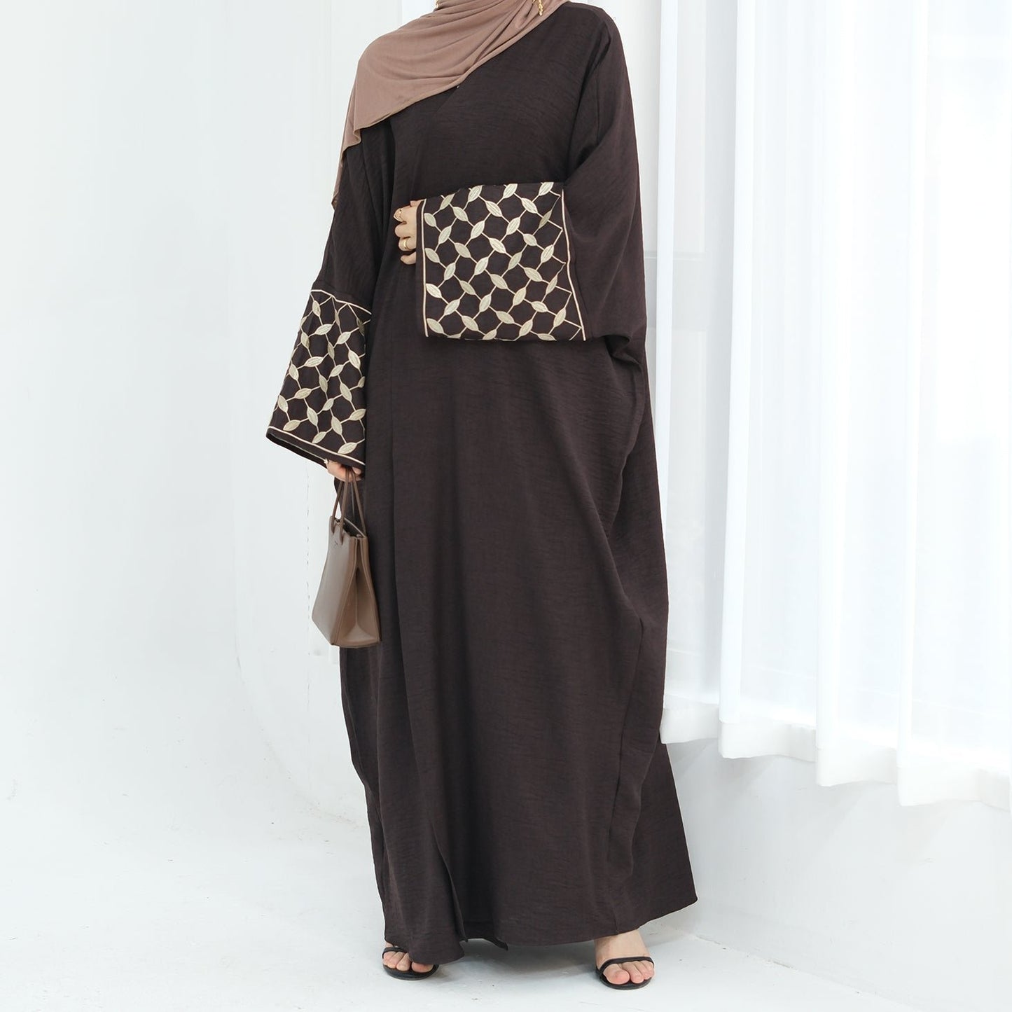 Beena Abaya