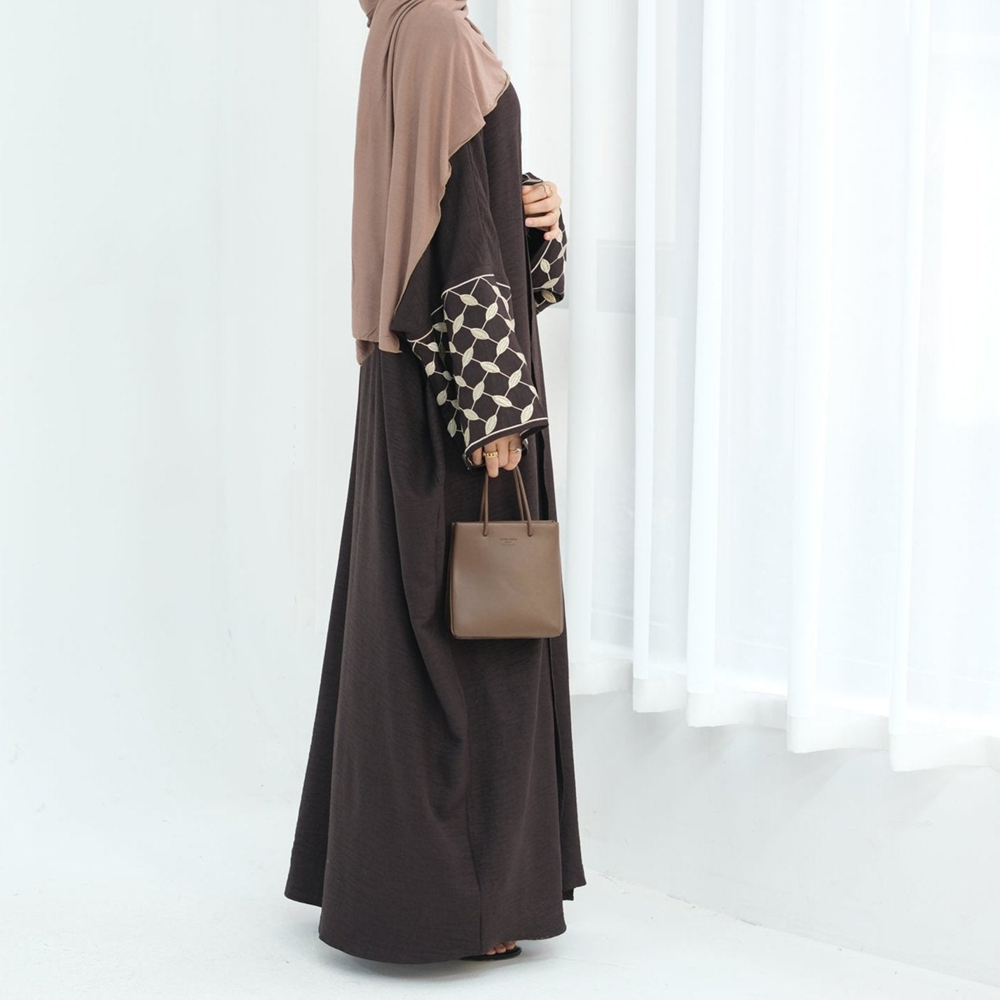 Beena Abaya