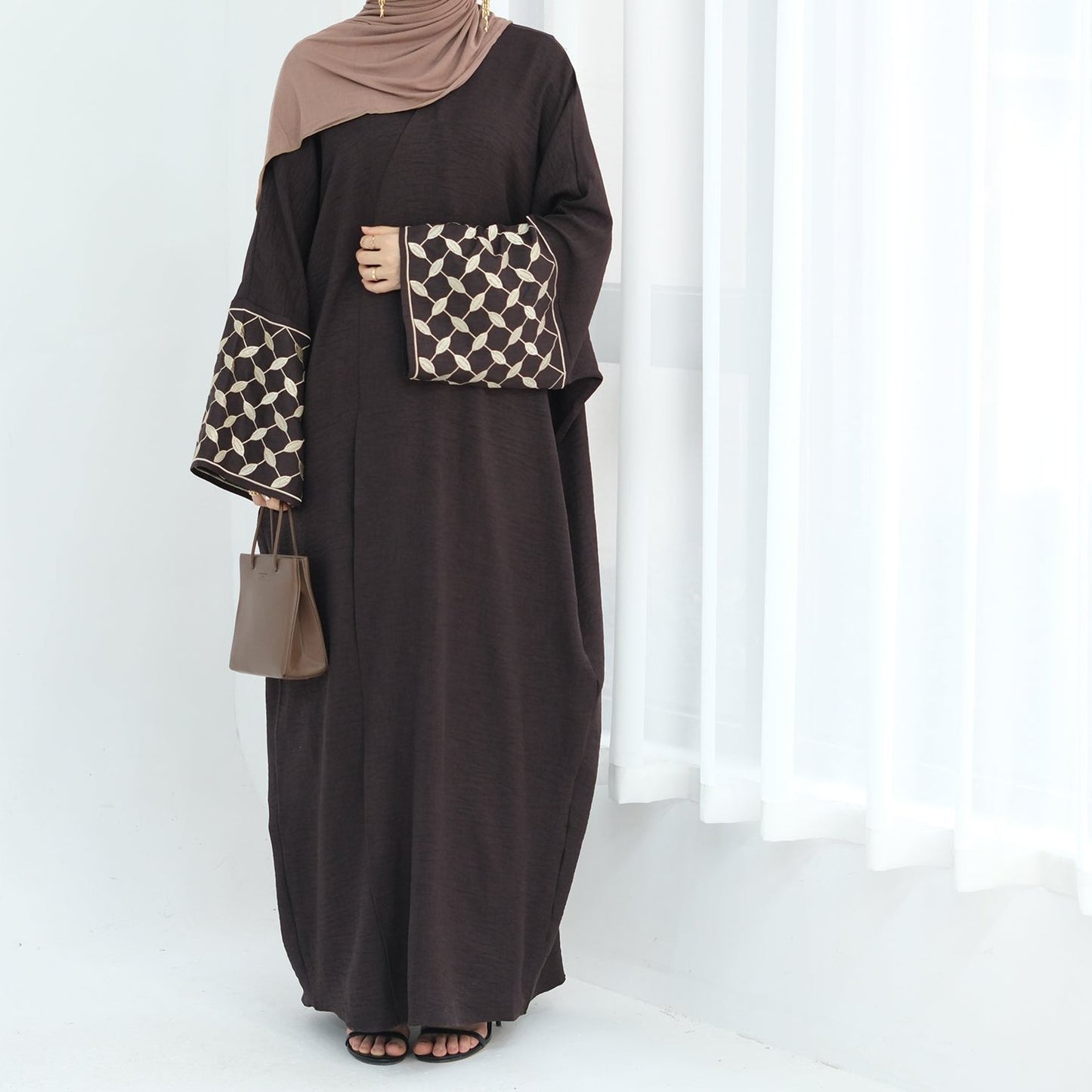 Beena Abaya