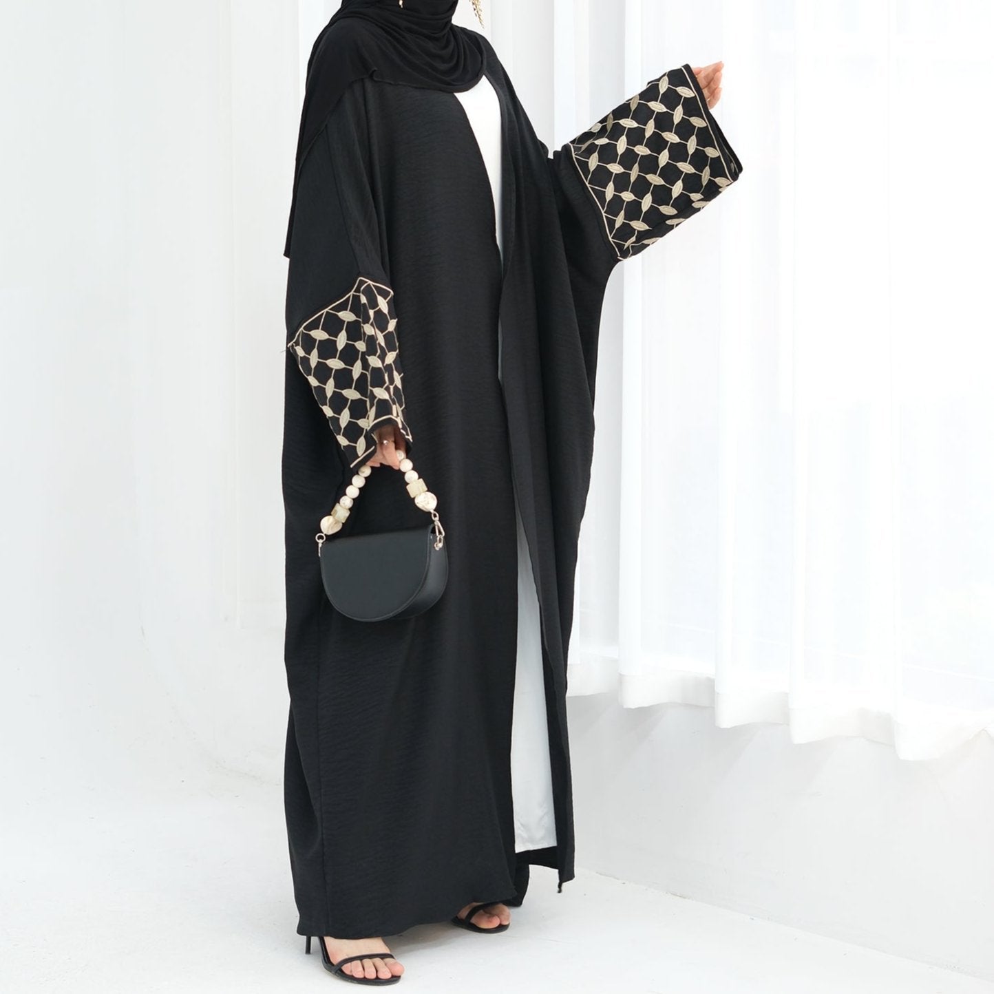 Beena Abaya