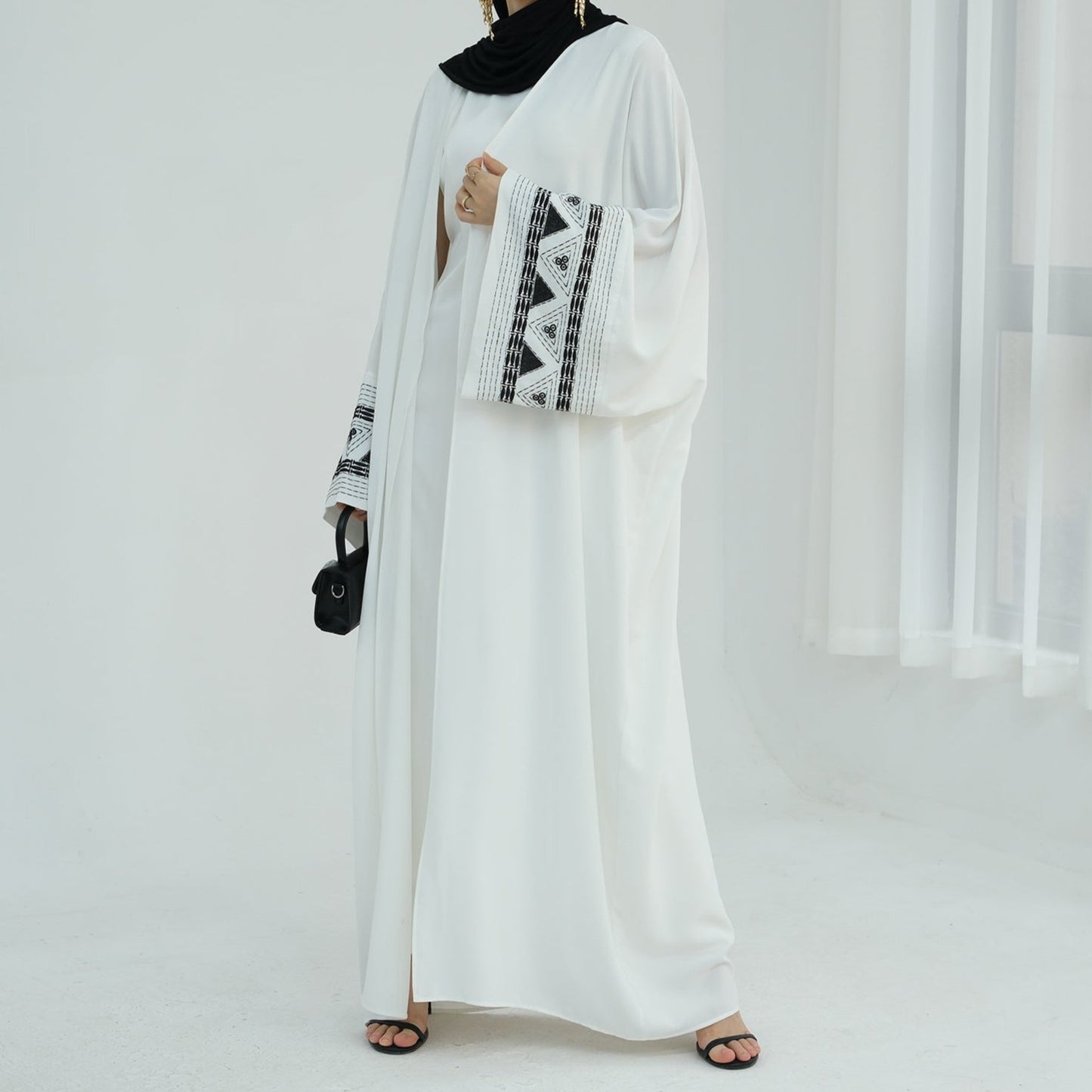 Pyramid Abaya