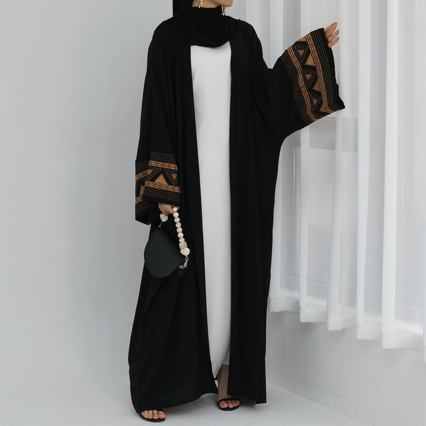 Pyramid Abaya