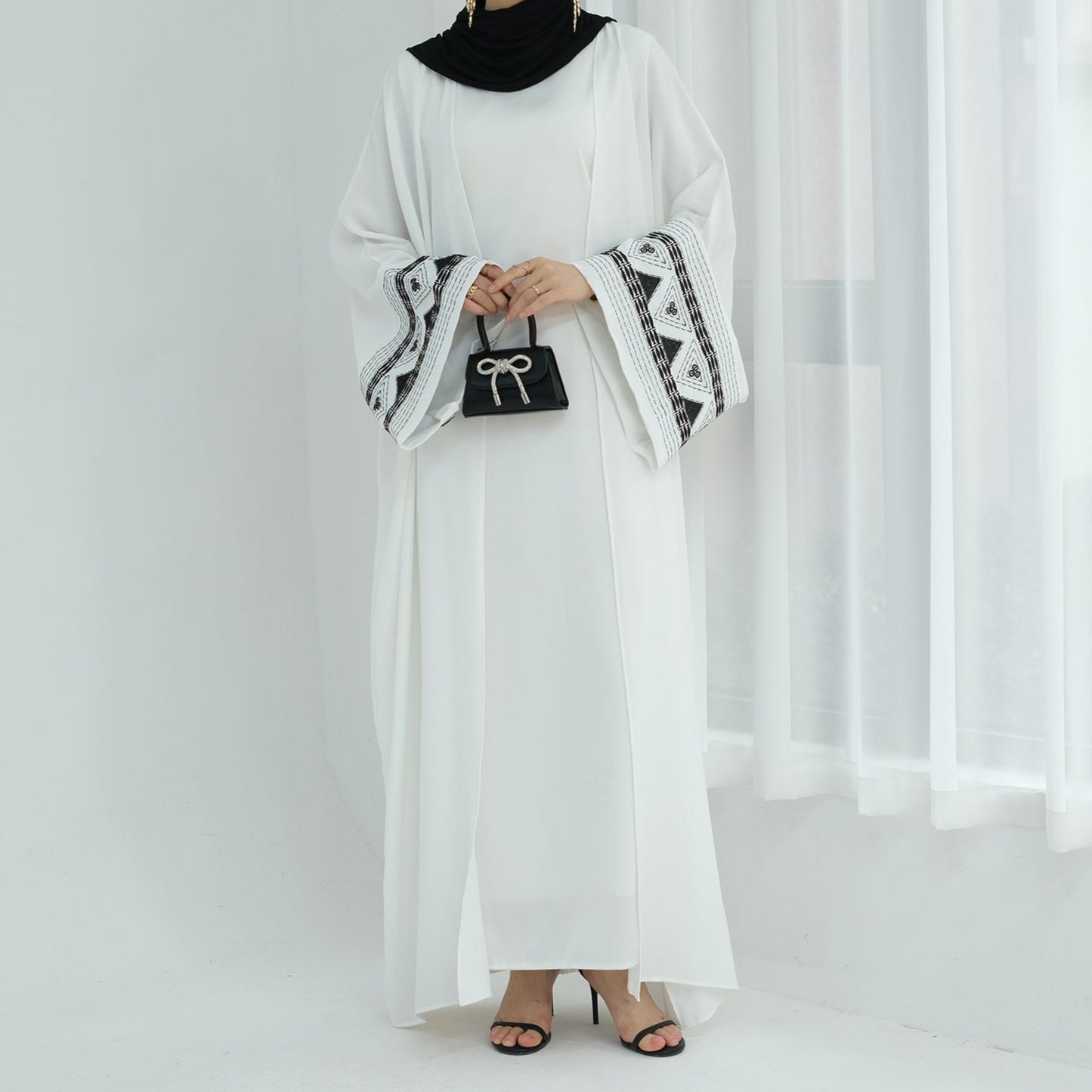 Pyramid Abaya