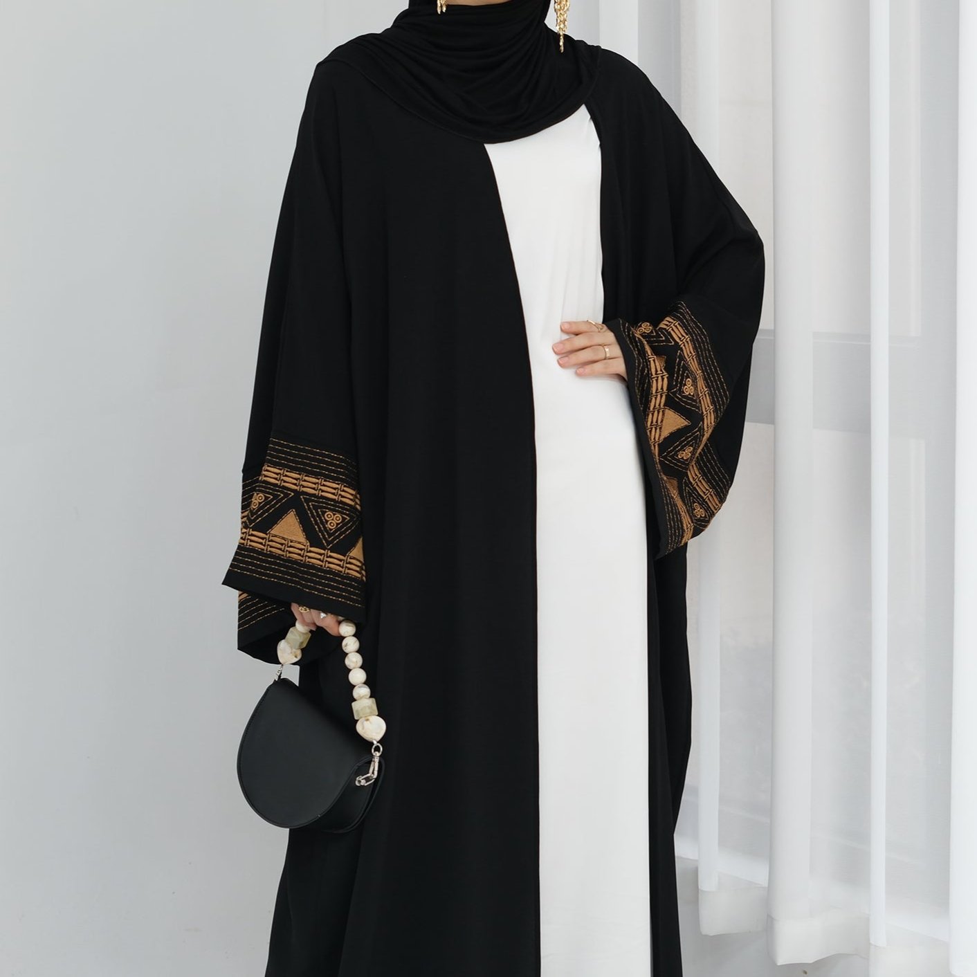 Pyramid Abaya