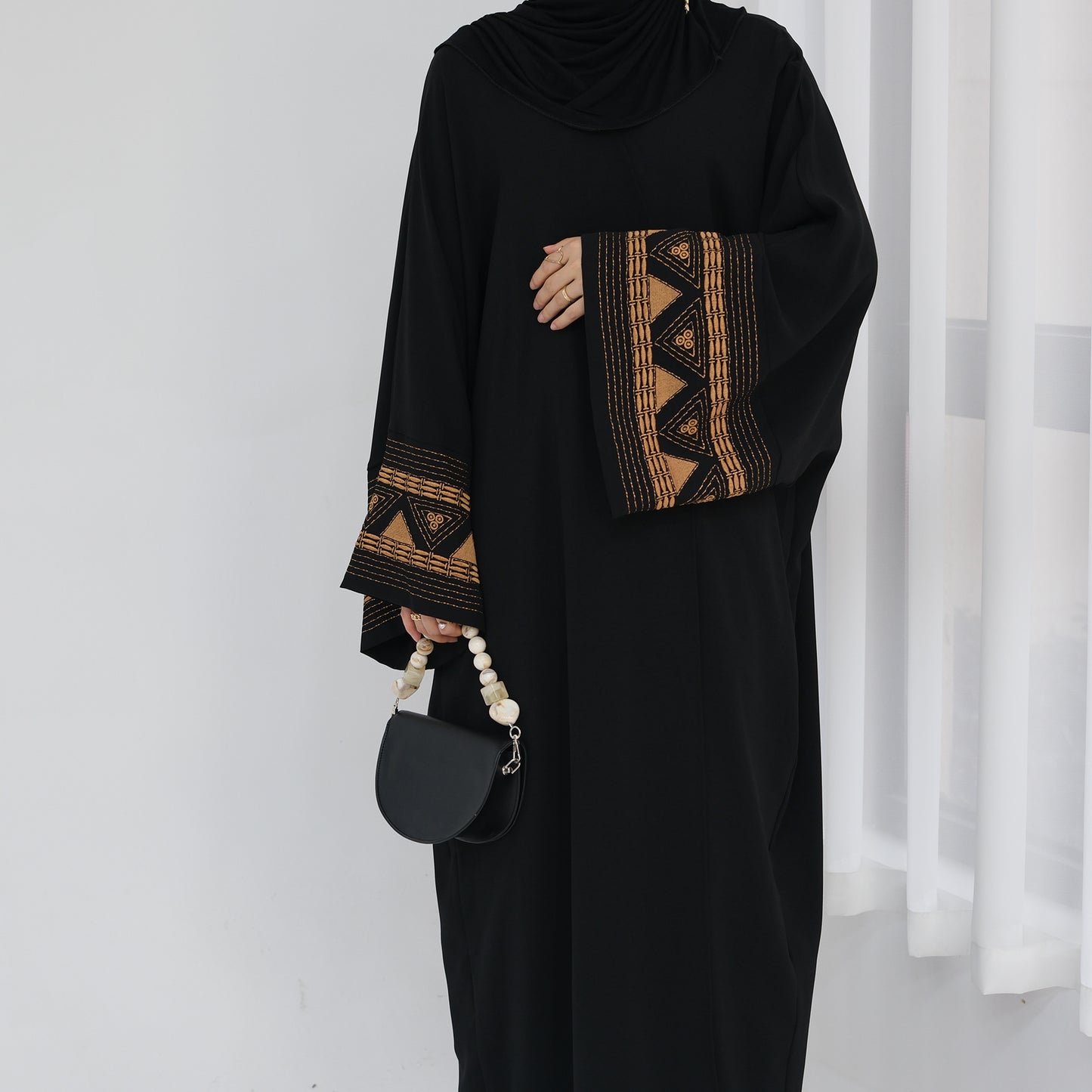 Pyramid Abaya