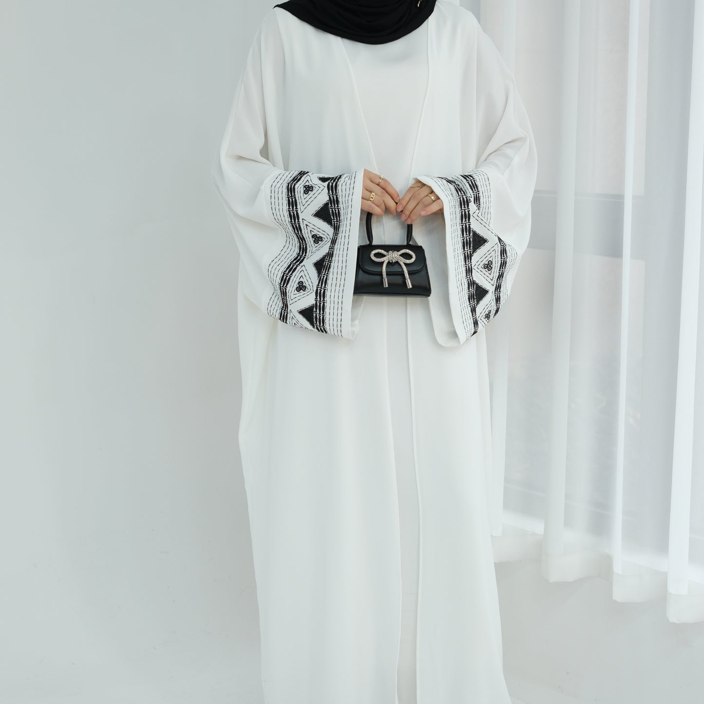 Pyramid Abaya