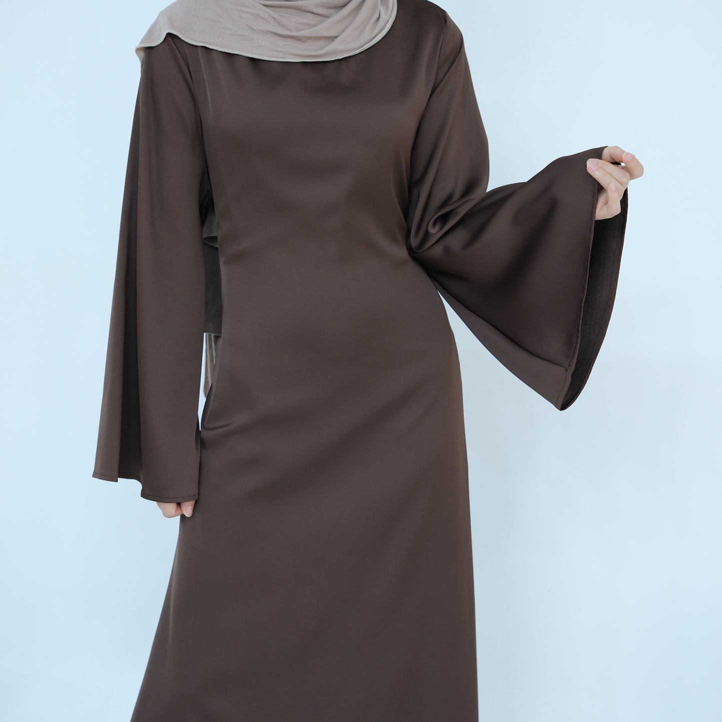 Iqra Tieback Abaya