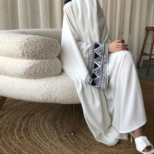 Pyramid Abaya